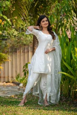 White And Gold Punjabi Salwar Suit 1