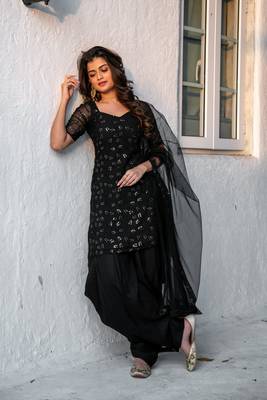 Black And Gold Punjabi Salwar Suit 4
