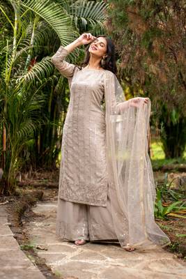 Beige heavy kurta with pallazo set 3