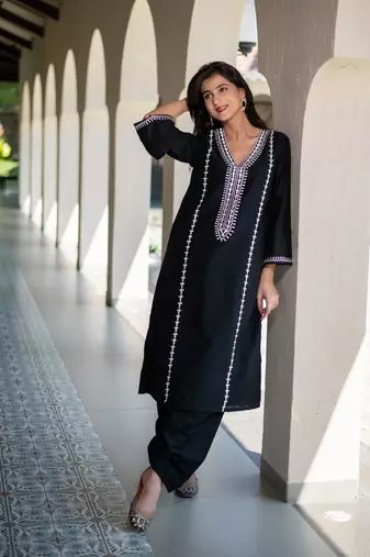 Black long kurta embroidery co-ord set