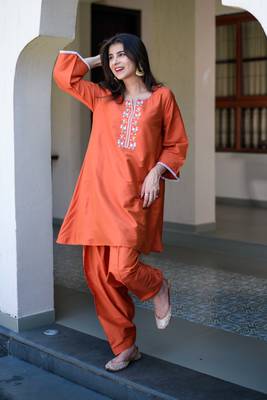 Orange short kurta embroidery co-ord set 2