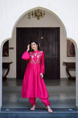 Magenta pink kurta embroidery co-ord set 1