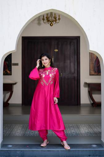 Magenta pink kurta embroidery co-ord set