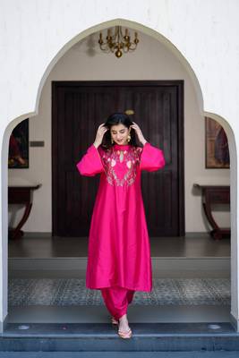 Magenta pink kurta embroidery co-ord set 2
