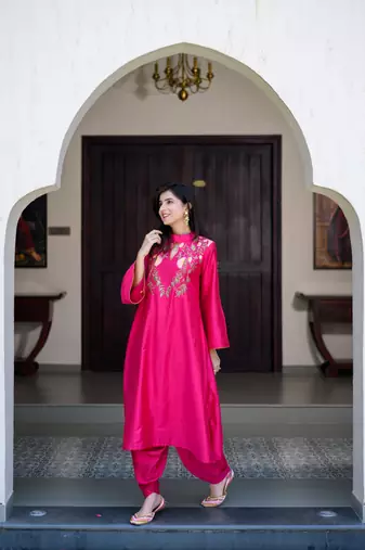 Magenta pink kurta embroidery co-ord set