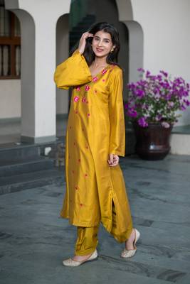 Mustard embroidery co-ord set 4