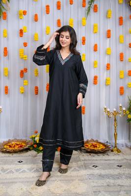 Black silk kurta set 2