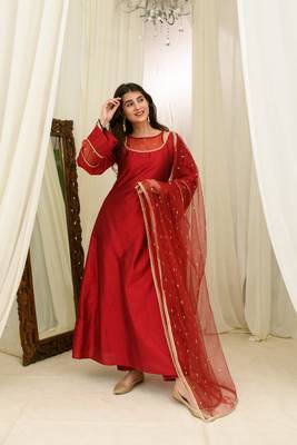 Maroon silk aline kurta set 4