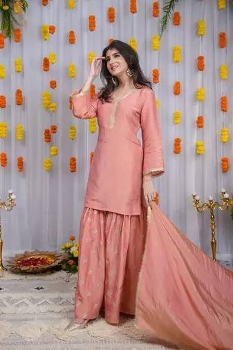 Peach golden sharara