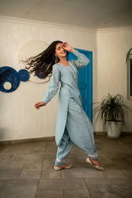 Powder blue lace kurta set 3