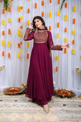 Wine heavy yolk anarkali set 4