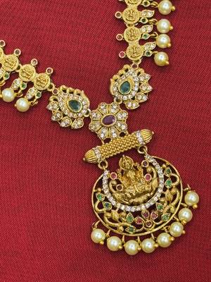 Antique gold south indian short necklace set 3
