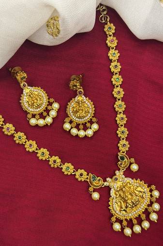 Antique gold south indian short necklace set