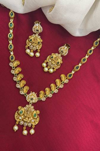 Antique gold south indian short necklace set