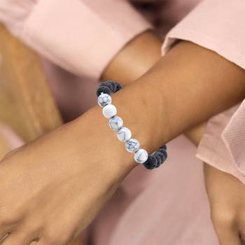 Black lava stone & howlite beads bracelet 4