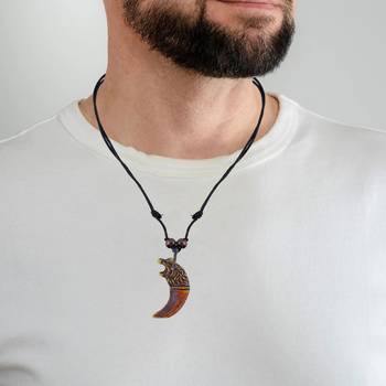 Polyresin wolf mouth horn shaped pendant 3