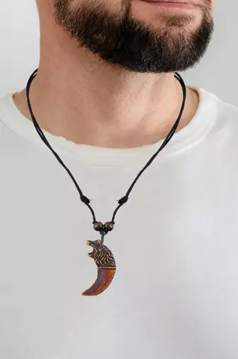 Polyresin wolf mouth horn shaped pendant
