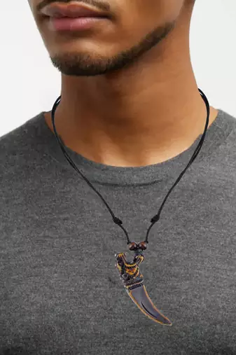Polyresin tiger mouth horn pendant