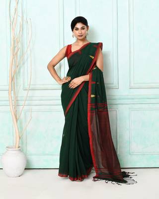 dark green cotton handloom jamdani saree with blouse 2