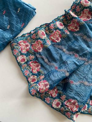 Sky blue gold crush saree with leheriya embroidery & running blouse 5