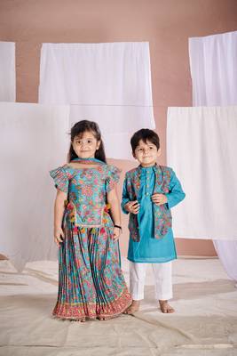 Blue embroidered kalamkari kurta set 4