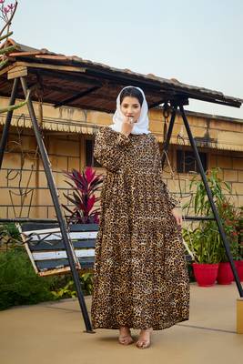 Crepe Self Design Full Sleeve Leopard printed Abaya 1