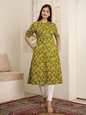  cotton printed a-line mandarin collar kurta 5