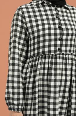Cotton Black and White Checks Abaya for Casual wear. 4