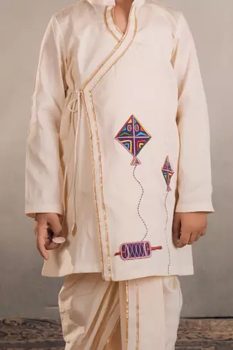 White kite dhoti set