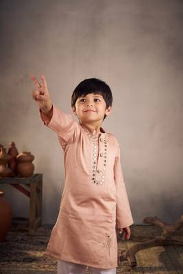 Peach mirror work bird kurta 4