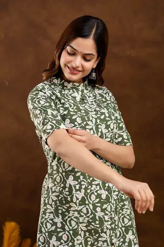 floral printed mandarin collar pure cotton a-line kurta