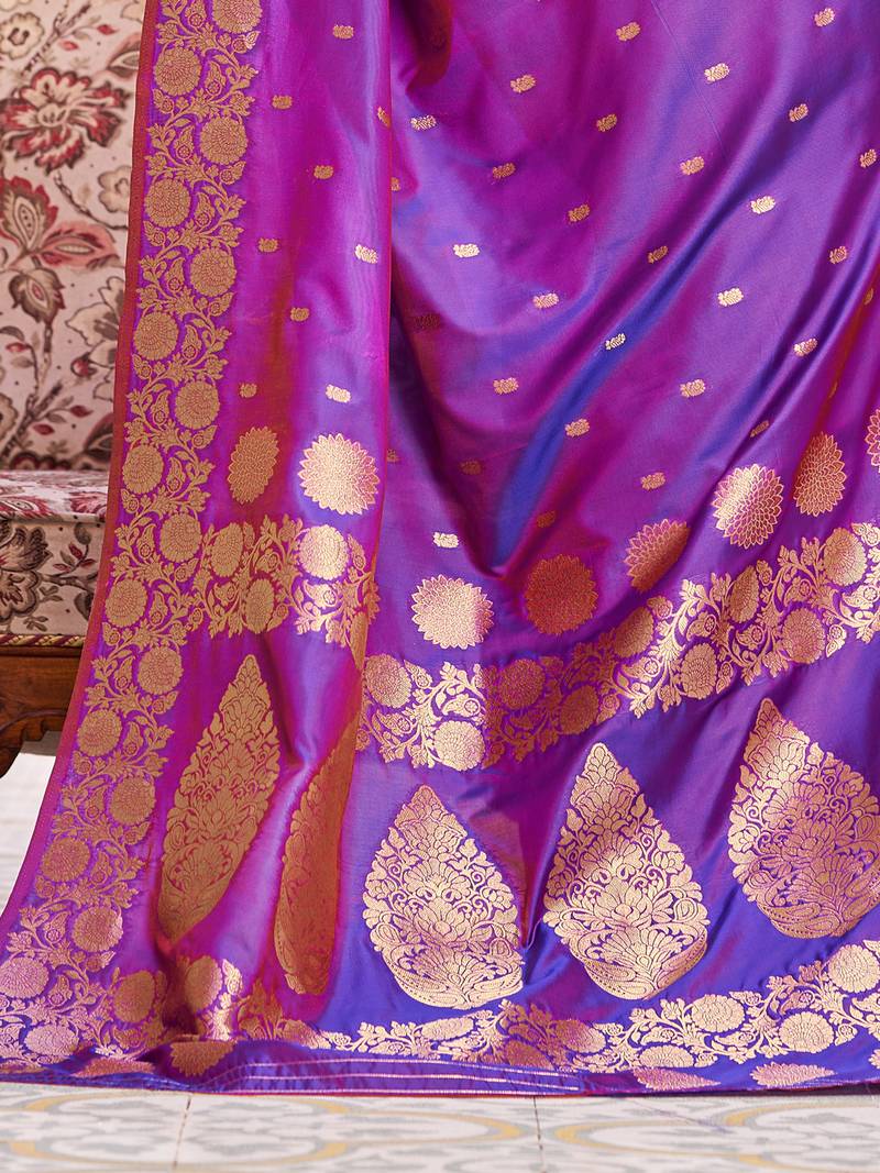 Purple Elegant Woven Silk Blend  Saree with Blouse For Women