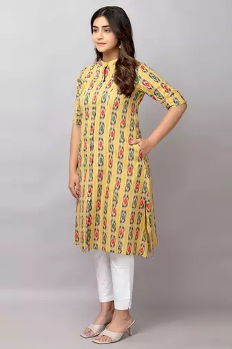  abstract ikat printed mandarin collar pure cotton a-line kurta