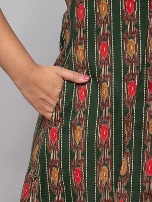  abstract ikat printed mandarin collar pure cotton a-line kurta 5
