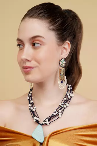 Neelam drop earrings