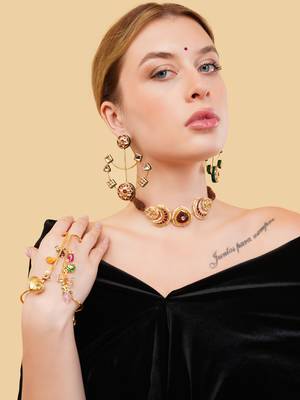 Surkh drop earrings 4