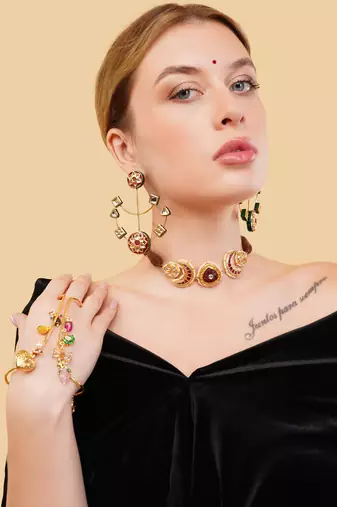 Surkh drop earrings