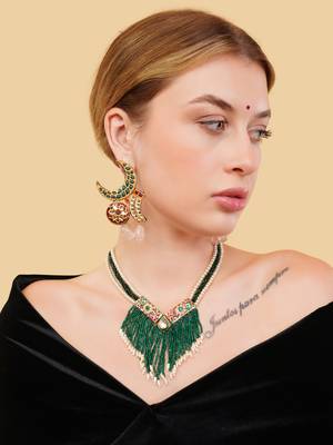 Harit drop earrings 2