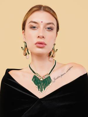 Harit drop earrings 3
