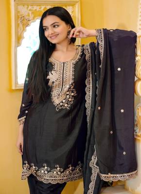 Heavy Chinon Suit With Sequence Embroidered Work 4