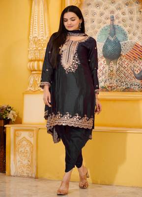 Heavy Chinon Suit With Sequence Embroidered Work 5