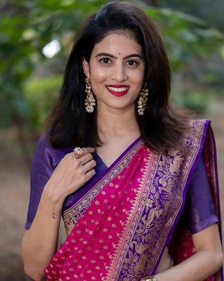 Rani Pink and violet Faux Banarasi Silk Jacquard Saree With Blouse Piece. 2