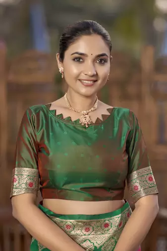 banarasi woven pink and green saree with heavy jacquard work 