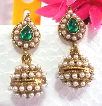 Green leaf pearl jhumki earrings 2