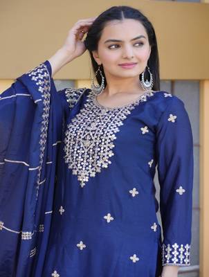 Heavy Chinon Suit With Sequin Embroidered Work 3