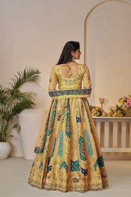 The Rajsi Haathi Collection: Stunning yellow Banarsi lehenga 4