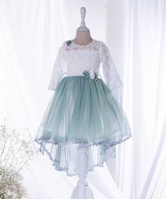 Mini stitch green solid net corsage applique bottom lace detailed frock 1