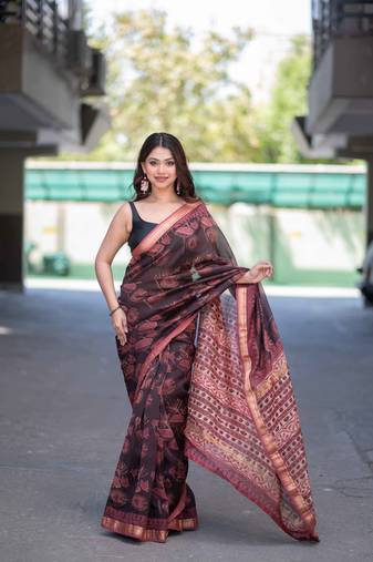 maroon ajrakh maheshwari silk blend saree