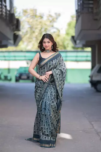 beige ajrakh maheshwari silk blend saree
