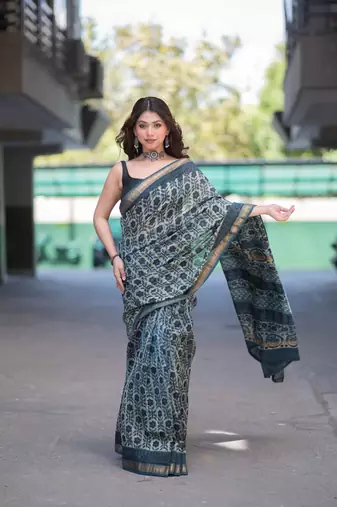 beige ajrakh maheshwari silk blend saree